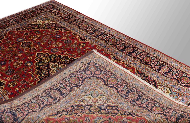 A CARPET, Kashan 300 x 205 cm.