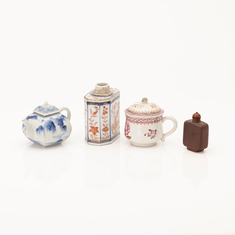 Lot of porcelain, 4 pieces, China, 18th/19th century.