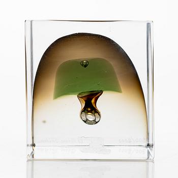 Oiva Toikka, vuosikuutio, signeerattu Oiva Toikka, Nuutajärvi 1983, numeroitu 300/2000.