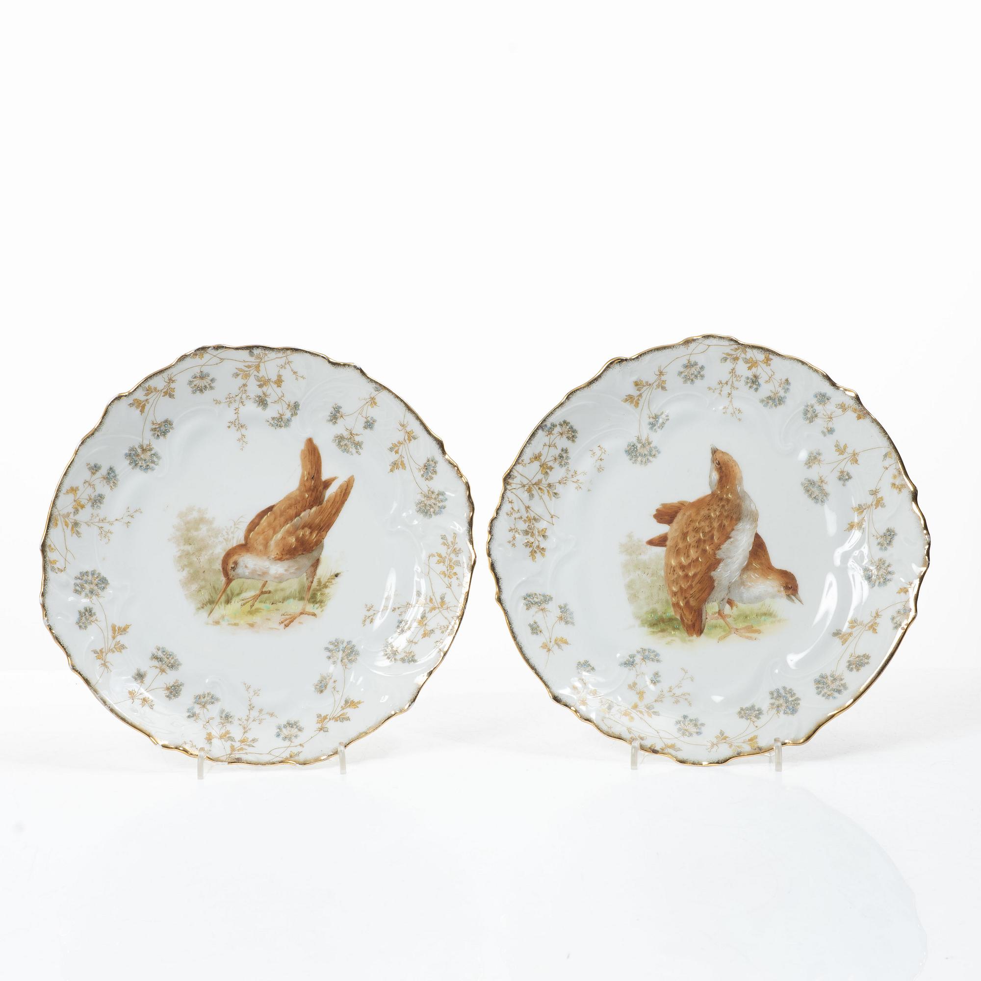 A 15 piece ‘birds’ porcelain dinner service, around 1900.