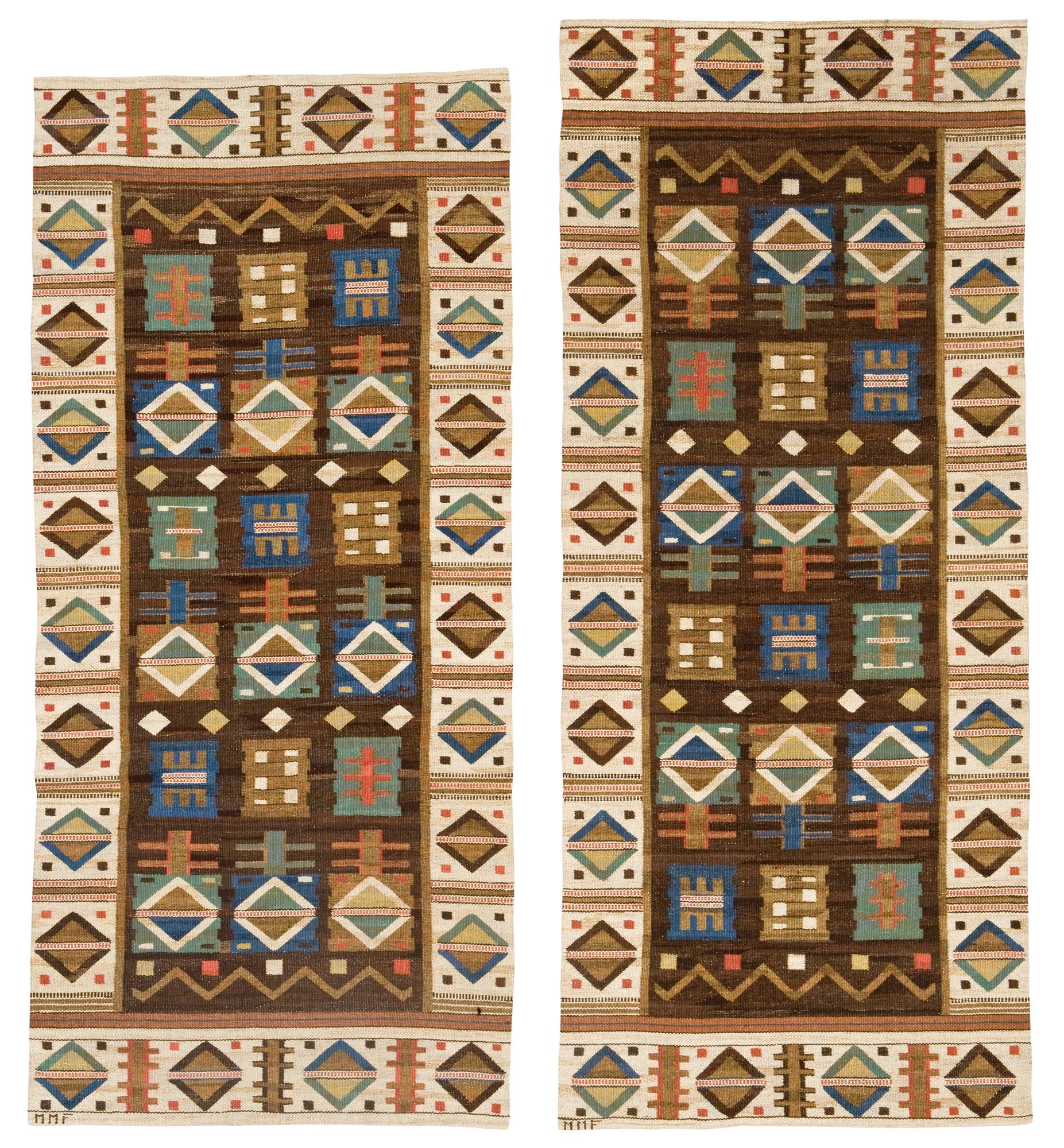 DRAPERIER, 1 par. "Renaissance". Rölakan. 213 x 98 respektive 225 x 97,5 cm. Signerade MMF (Märta Måås-Fjetterström).