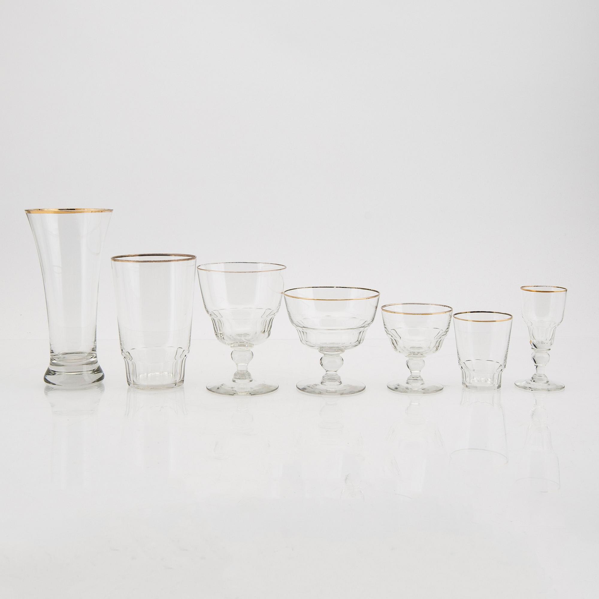 A 1940s 62 pcs glass service.