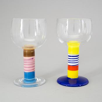 GUNNAR CYRÉN, two "Popglas" Orrefors 1967.