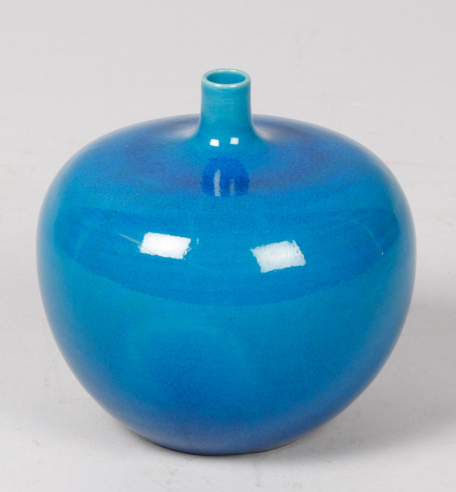 VAS. Stengods, Carl-Harry Stålhane.