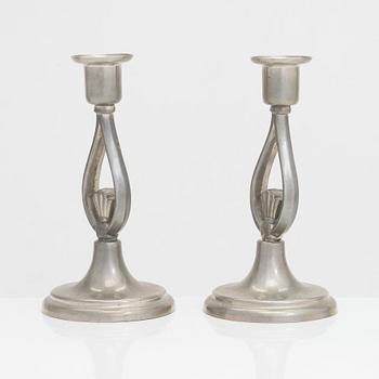 Paavo Tynell, ljusstakar, ett par, modell 8022, Taito, 1920/30-tal. TILL TYNELL TEMA I JANUARI.