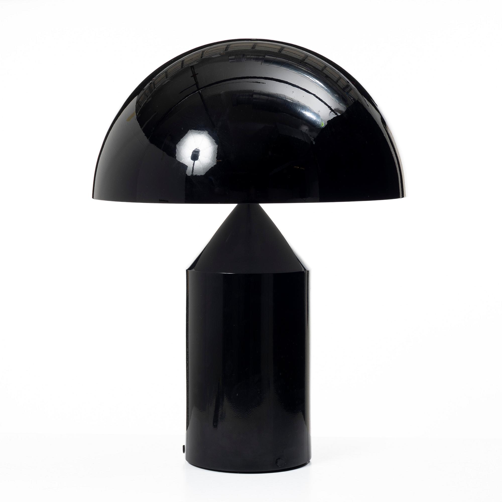 Vico Magistretti, bordslampa, "Atollo", Oluce, Italien.