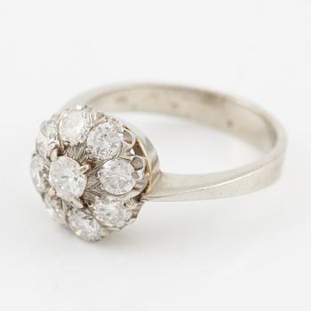 Ring, carmosé model, 14K white gold with brilliant-cut diamonds.