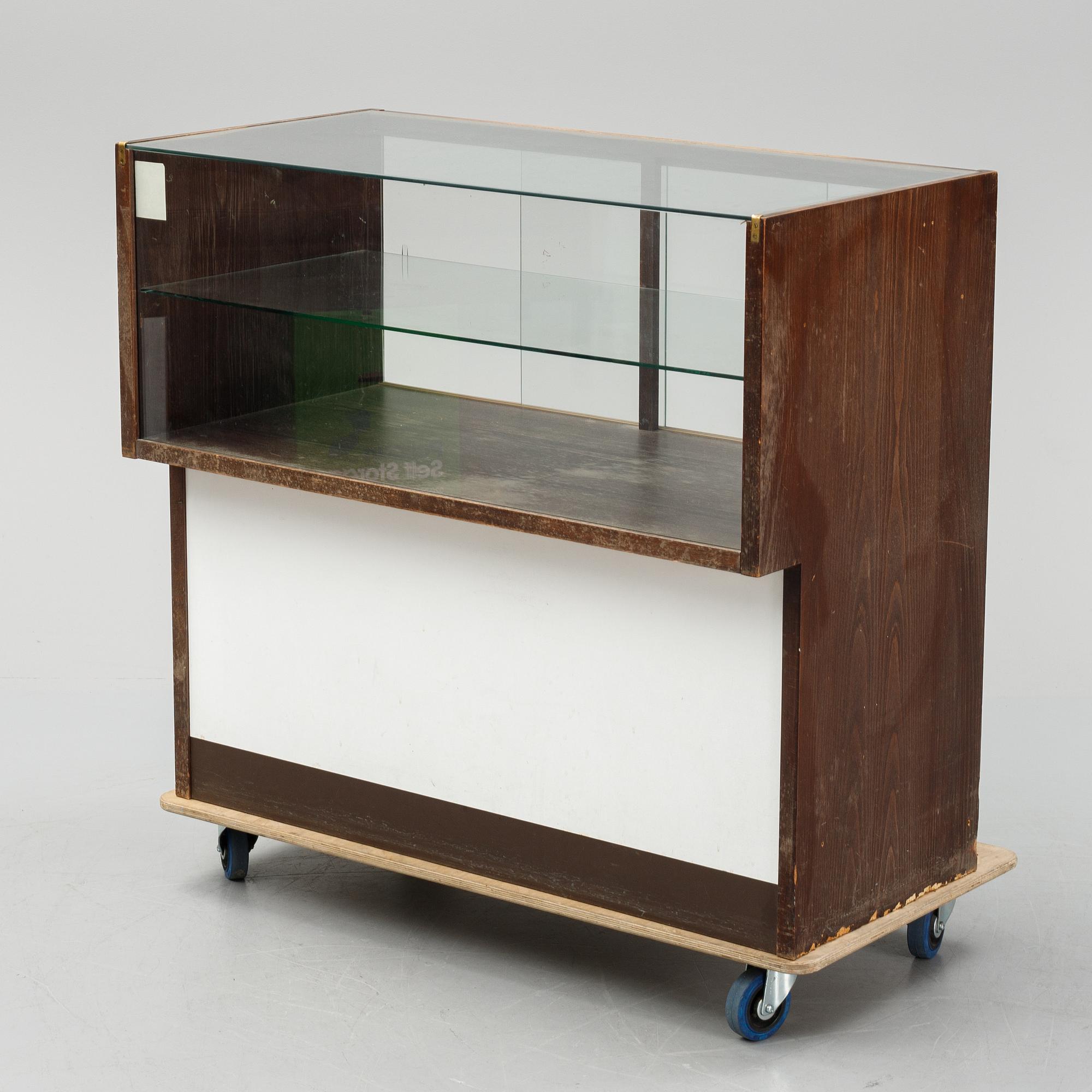 A mid 20th century cupboard.