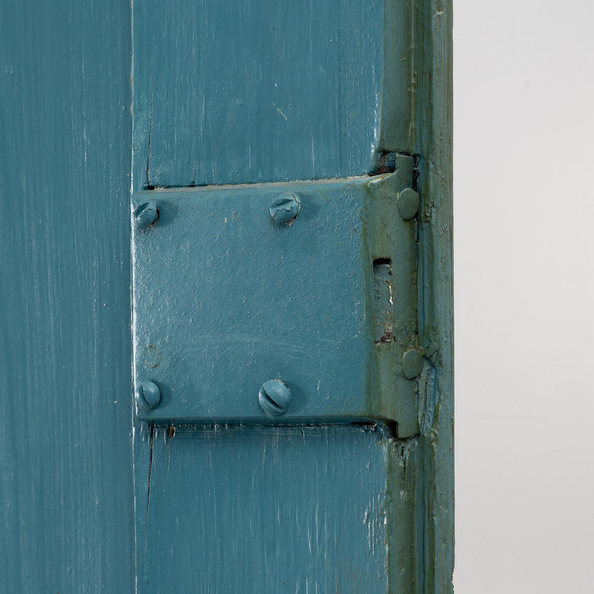 Corner cabinet, 18th/19th century.