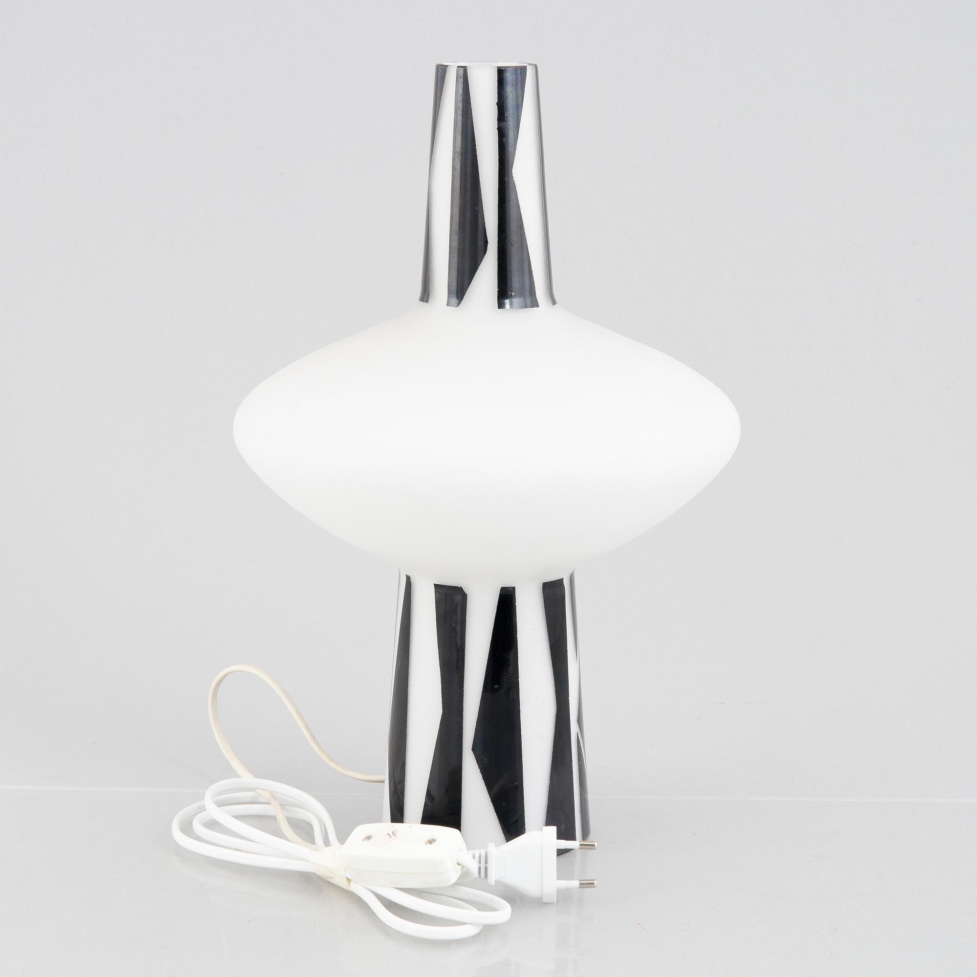 Uno Westerberg, a model 15638 table lamp, Böhlmarks.