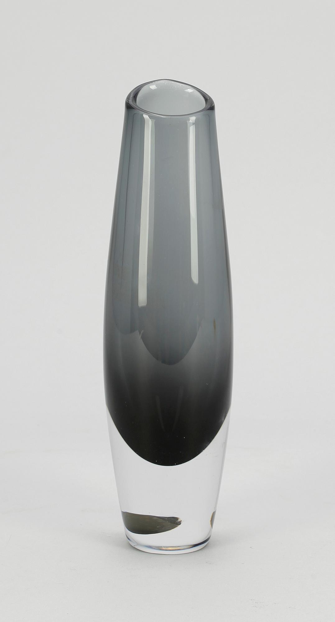 VAS, glas, Nils Landberg, Orrefors, 1900-tal.