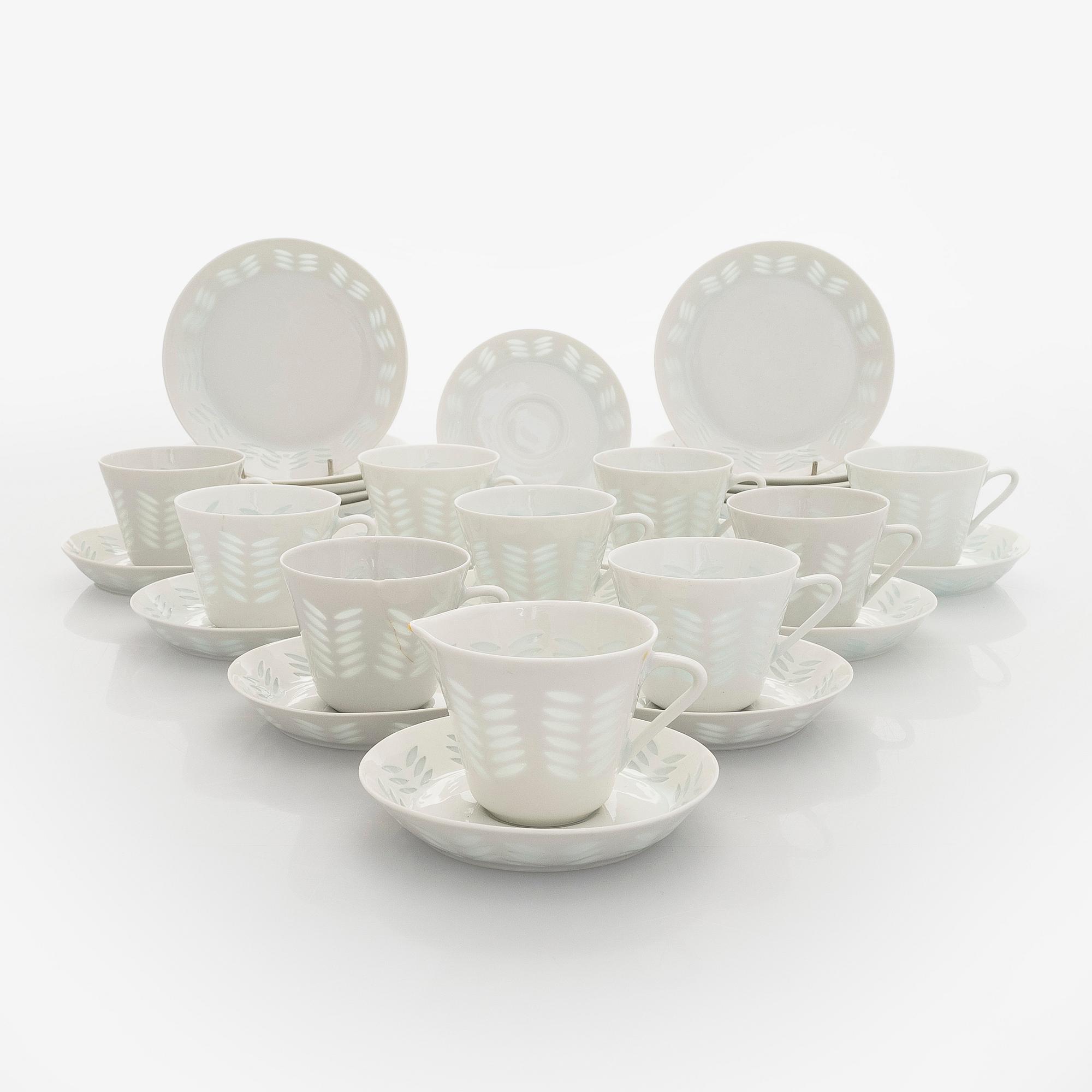 Friedl Holzer-Kjellberg, kaffeservis, 20 delar, risporslin, signerat i godset F.H.Kj Arabia Finland.