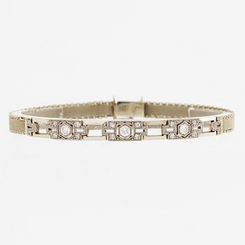 Arm bracelet, 18K white gold with brilliant-cut diamonds, old cut and octagonal-cut diamonds.
