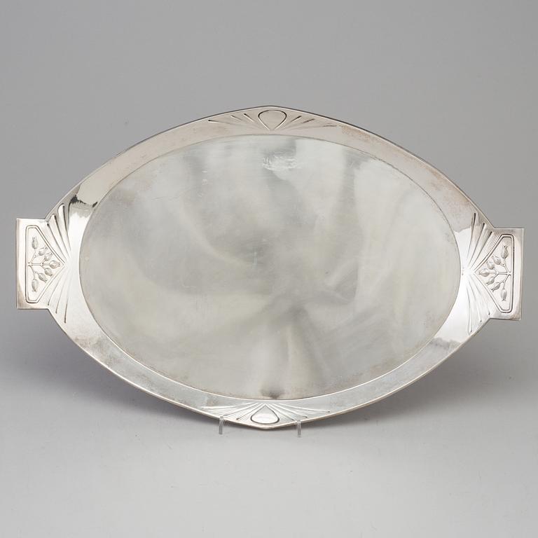 A Swedish Art Nouveau silver tray decorated with stylized sprays of flowers, maker's mark CF Carlman, Stockholm, 1904.