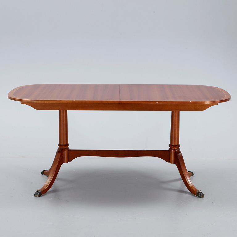 MATBORD, en iläggsskiva, engelsk stil, 1900-tal.