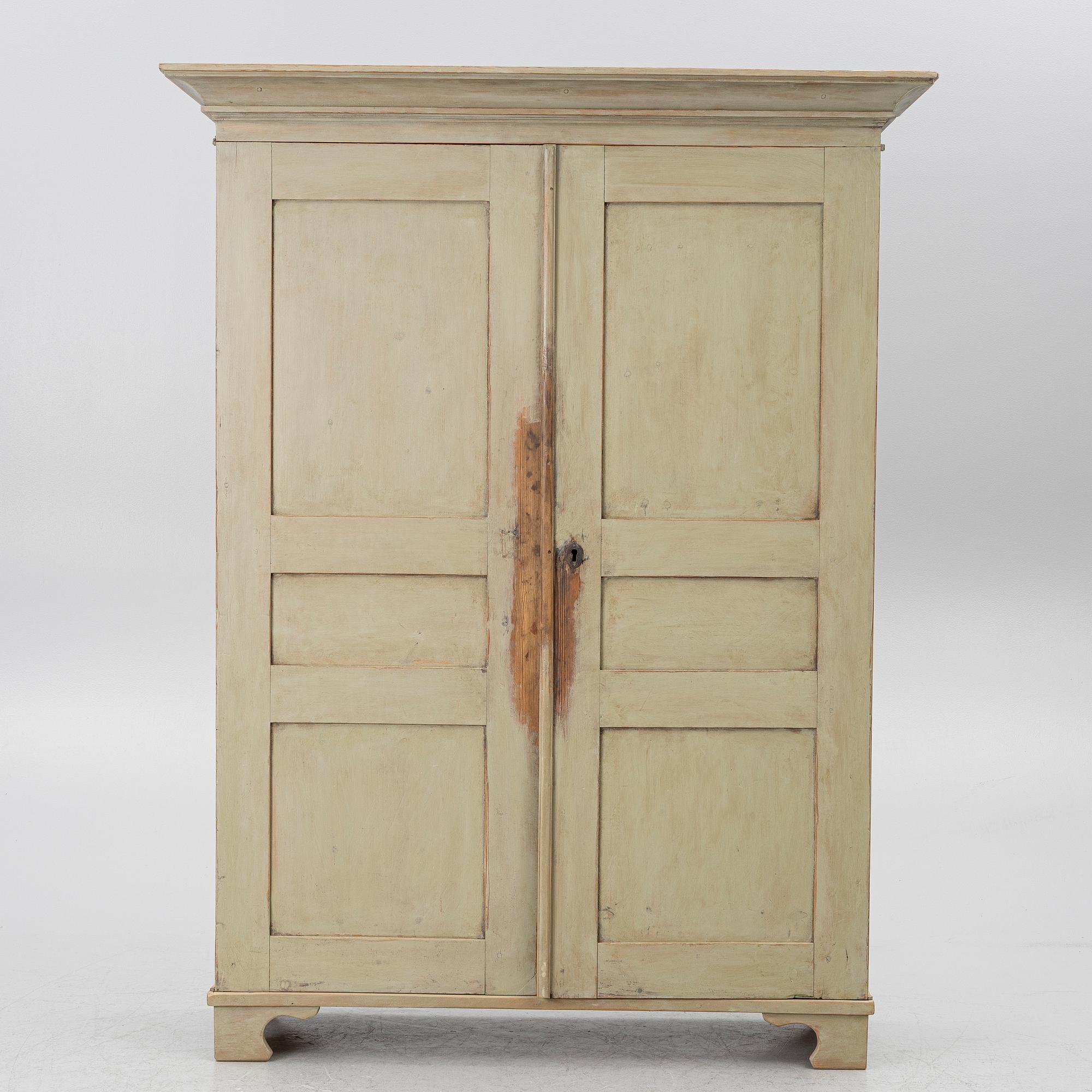 Cabinet, 19th century.
