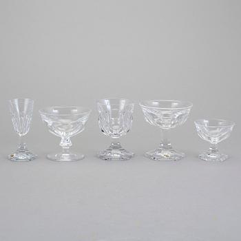 GLASSERVIS, 25 delar, Kosta, "Kronoberg", 1900-talets mitt.