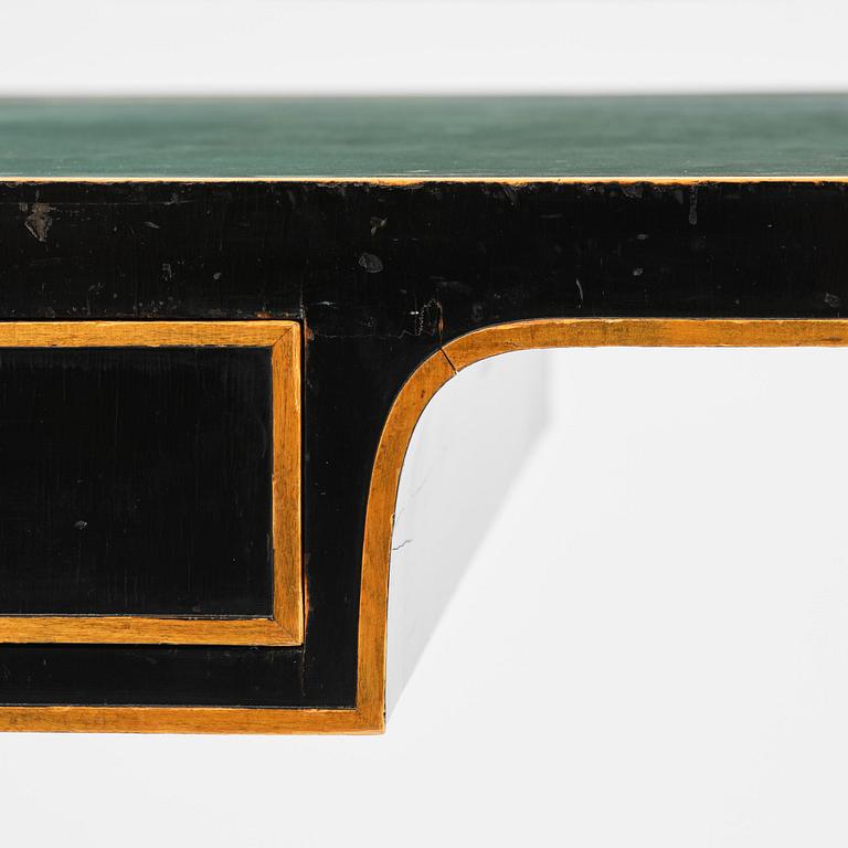 Carl Hörvik, a Swedish Grace desk, Nordiska Kompaniet, for Les Arts Décoratifs Suédois, Paris, 1928.