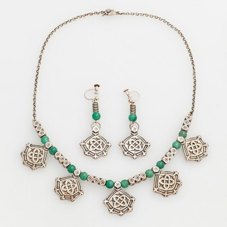 Kalevala Koru, collier och örhängen "Kanteletar"  silver, aventurin kvarts. Kalevala Koru, Helsingfors 1990.