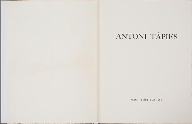 ANTONI TÀPIES, "Derriere le miroir", innehållande 9 färglitografier, signerad och numrerad 114/150.