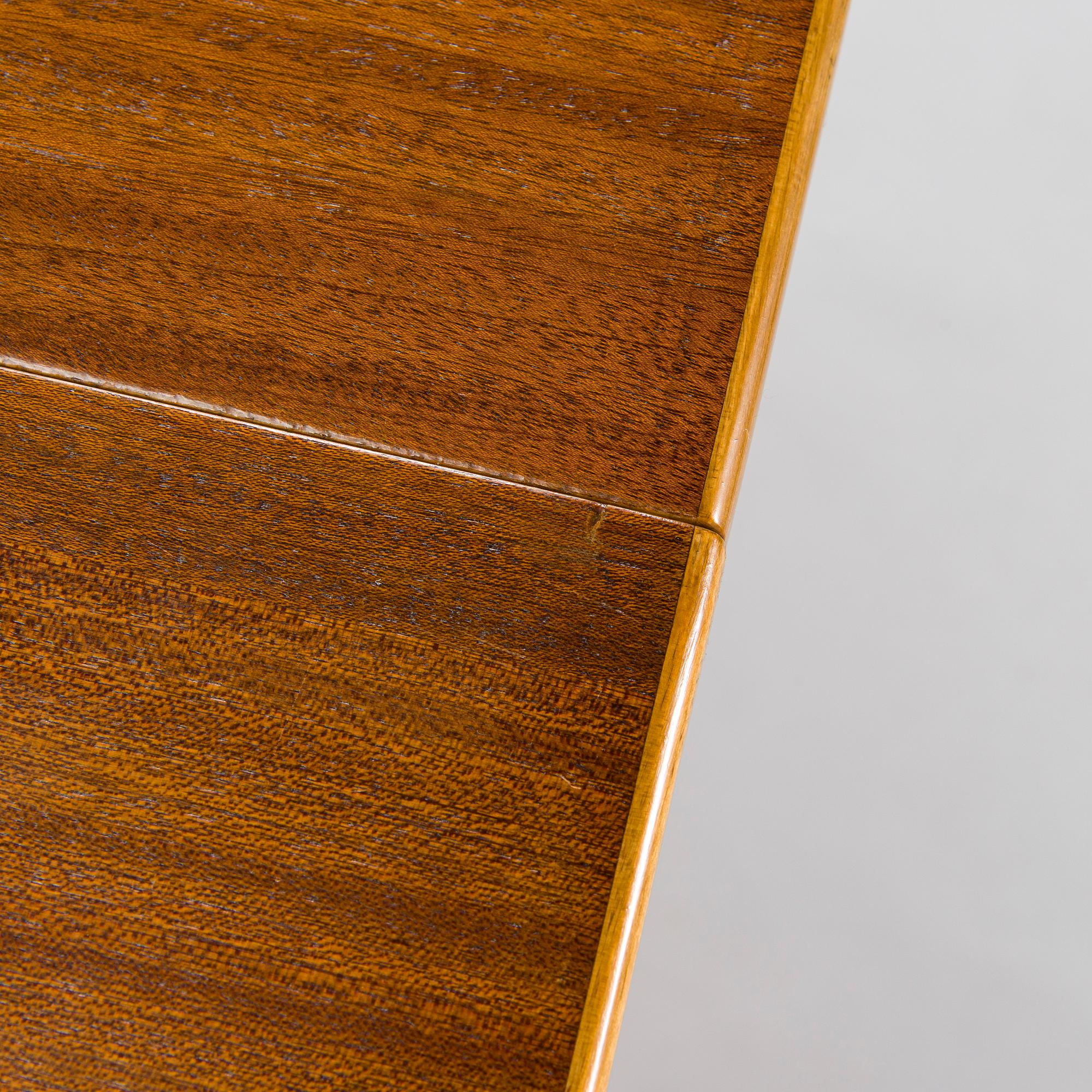Alvar Aalto, A mid-20th Century '92' dining table for O.Y. Huonekalu-ja Rakennustyötehdas A.B.