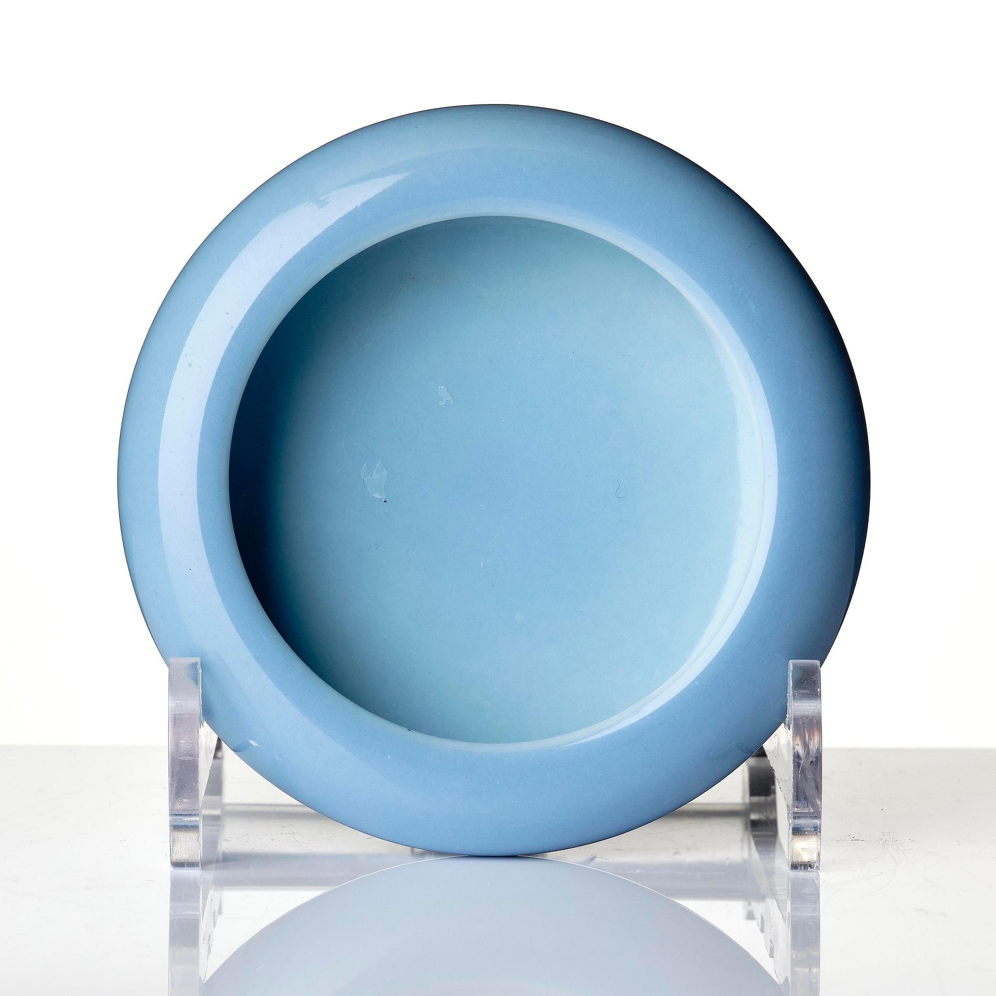 A claire de lune and a underglaze red brush washer, late Qing dynasty with Guangxu mark and early 20th century.