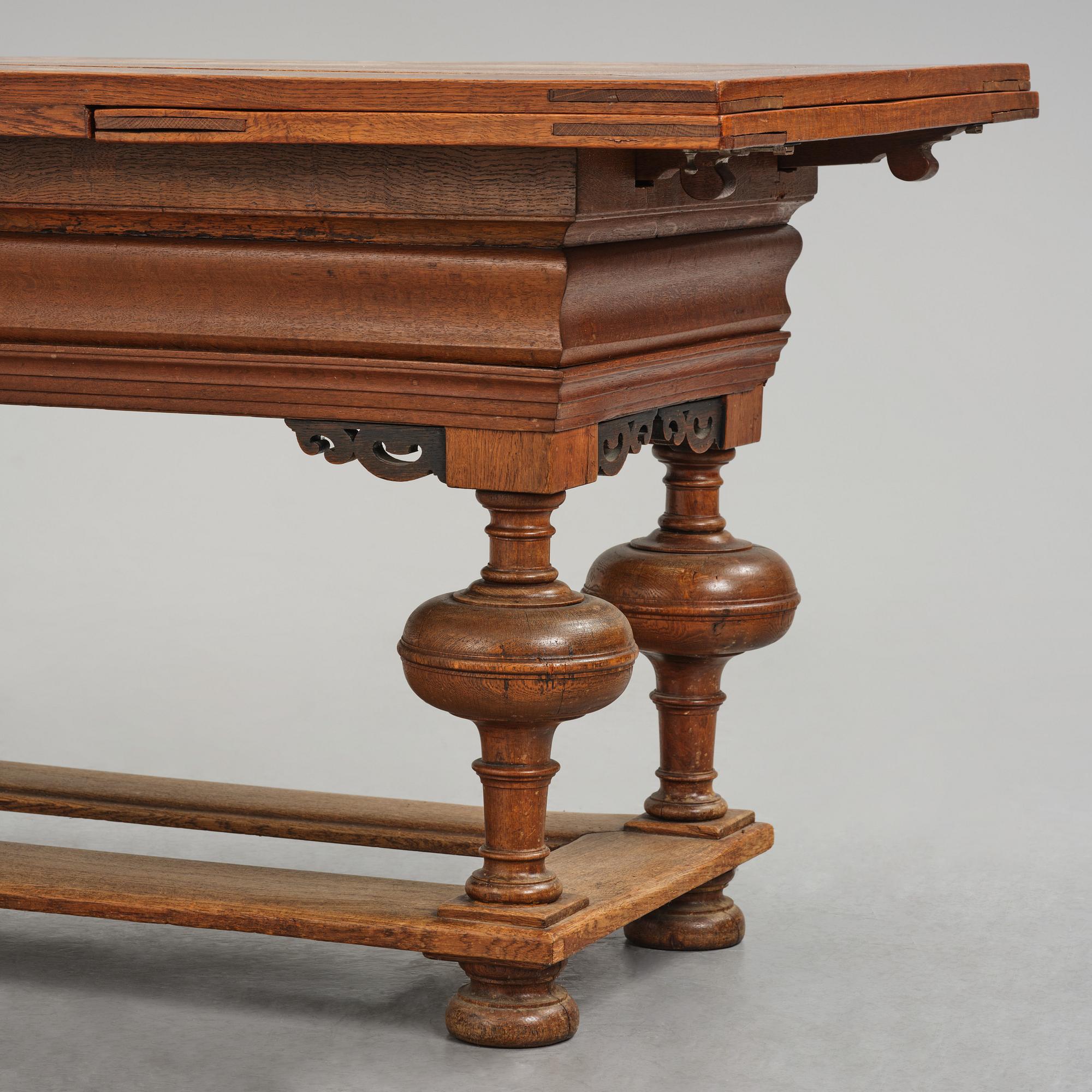 A Dutch baroque table, early 18th century.