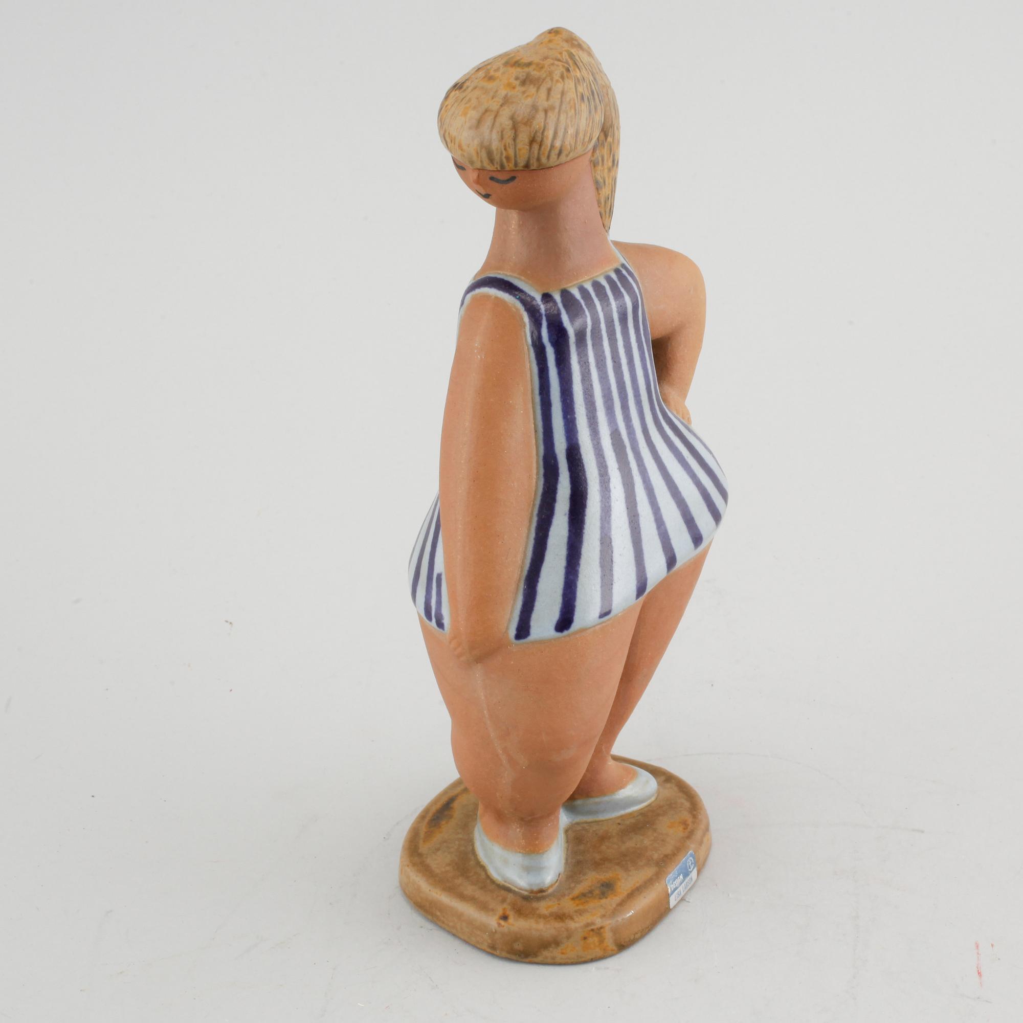 LISA LARSON, figurin, stengods, Gustavsberg, i produktion 1958-1973.