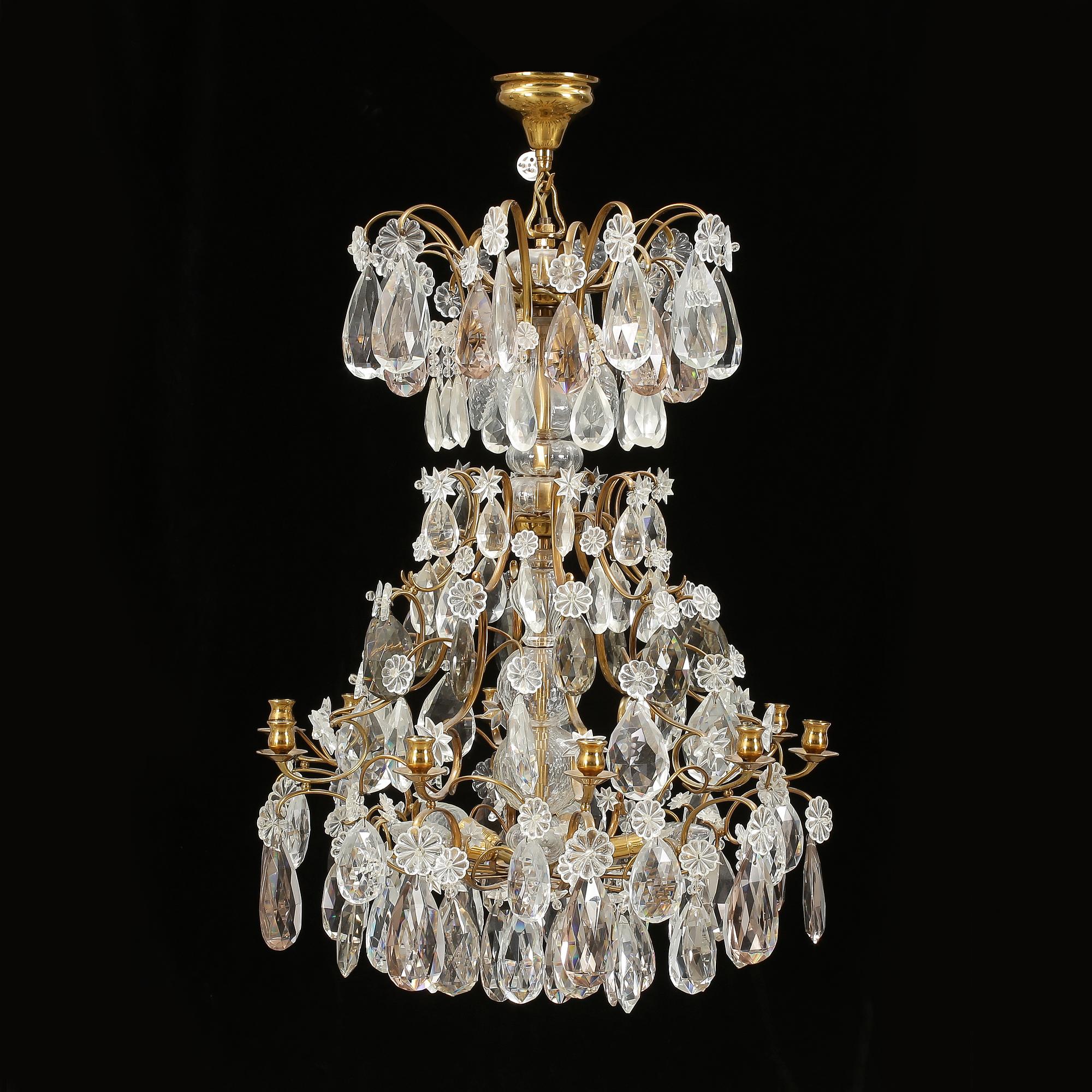 LJUSKRONA, rokokostil, 1900-talets första hälft. Höjd ca 80 cm.