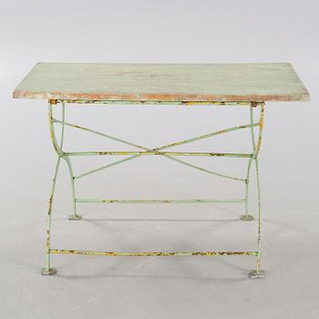 TRÄDGÅRDSBORD, omkring 1900-talets mitt.