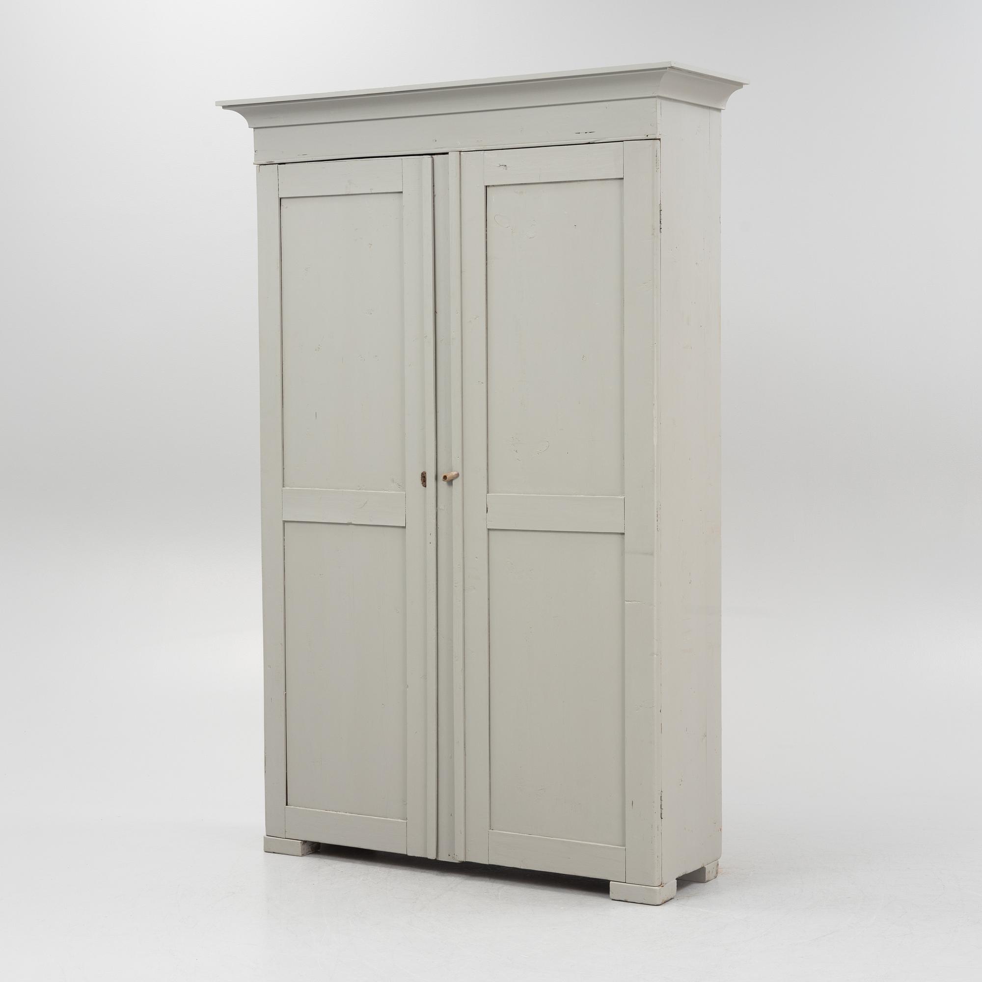 Klädskåp, 1800-tal.