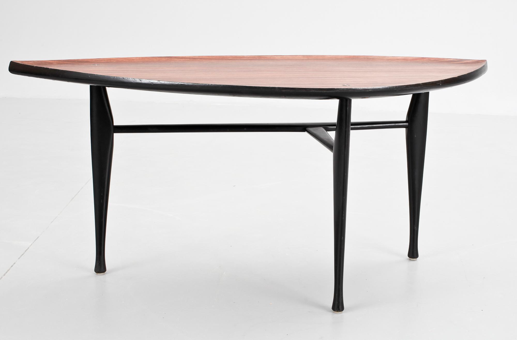 SOFFBORD, Yngve Ekström, Westbergs,  Tranås. 1950-tal. Etikettmärkt.