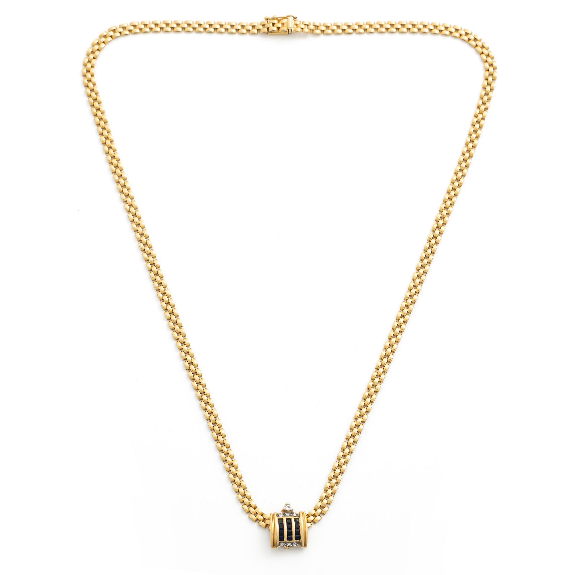 Collier 18K guld med avtagbart hänge 18K guld med små diamanter och blå stenar sannolikt safirer.