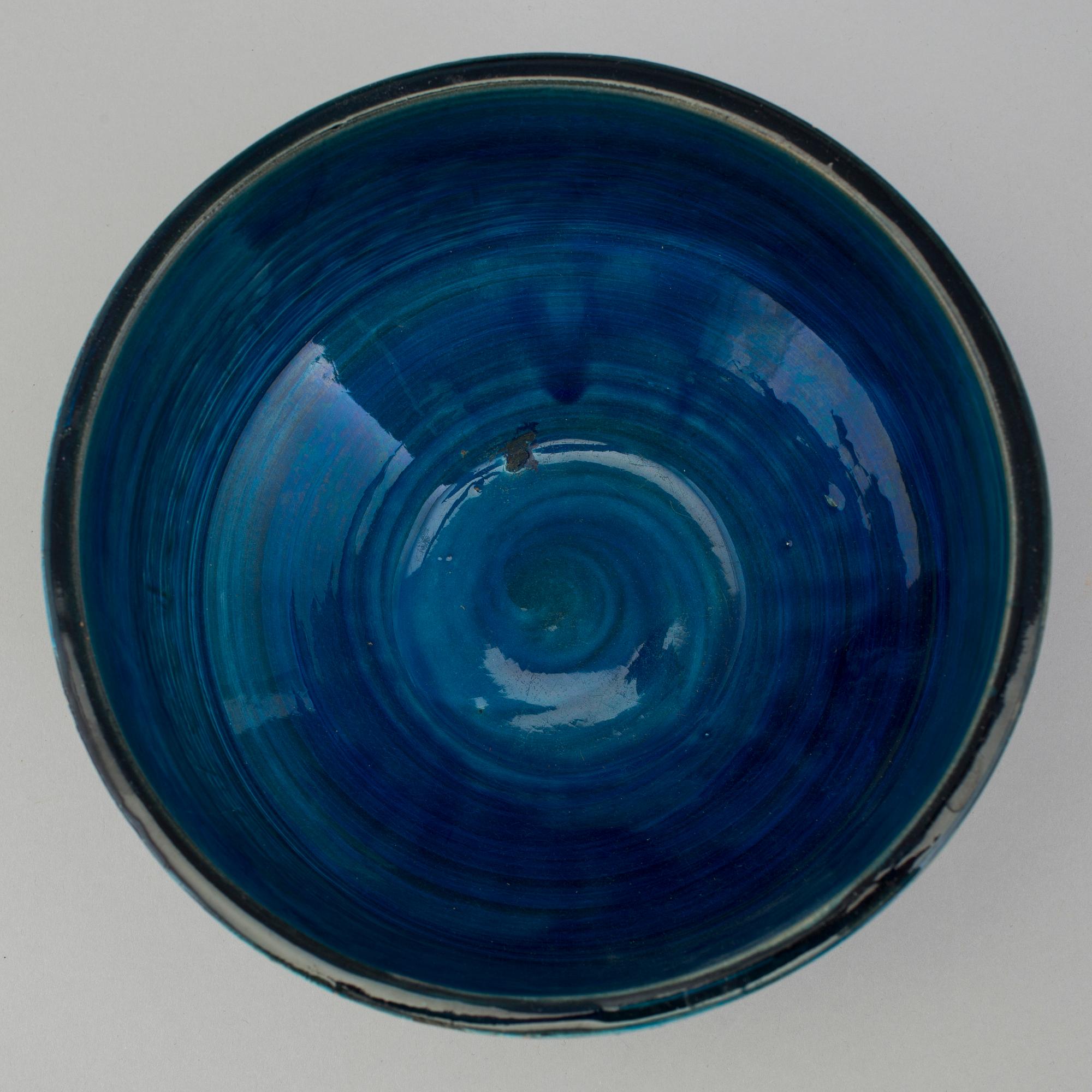 FIGURINE AND BOWLS, 3 parts, Bitossi, Italy, 1960s.