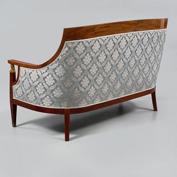 SALONGSGRUPP, 8 delar, Karl Johan- stil, 1900-talets första kvartal.