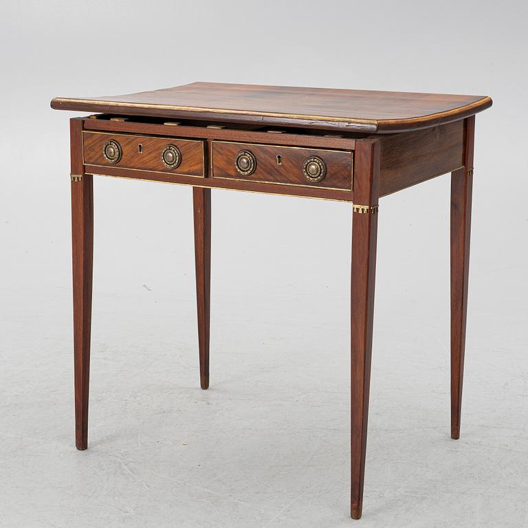 A late-Gustavian style desk with older parts, around 1900.