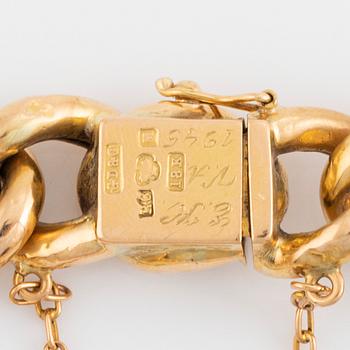 Bracelet, curb chain link in 18K gold, Gustaf Dahlgren & Co Malmö 1895.
