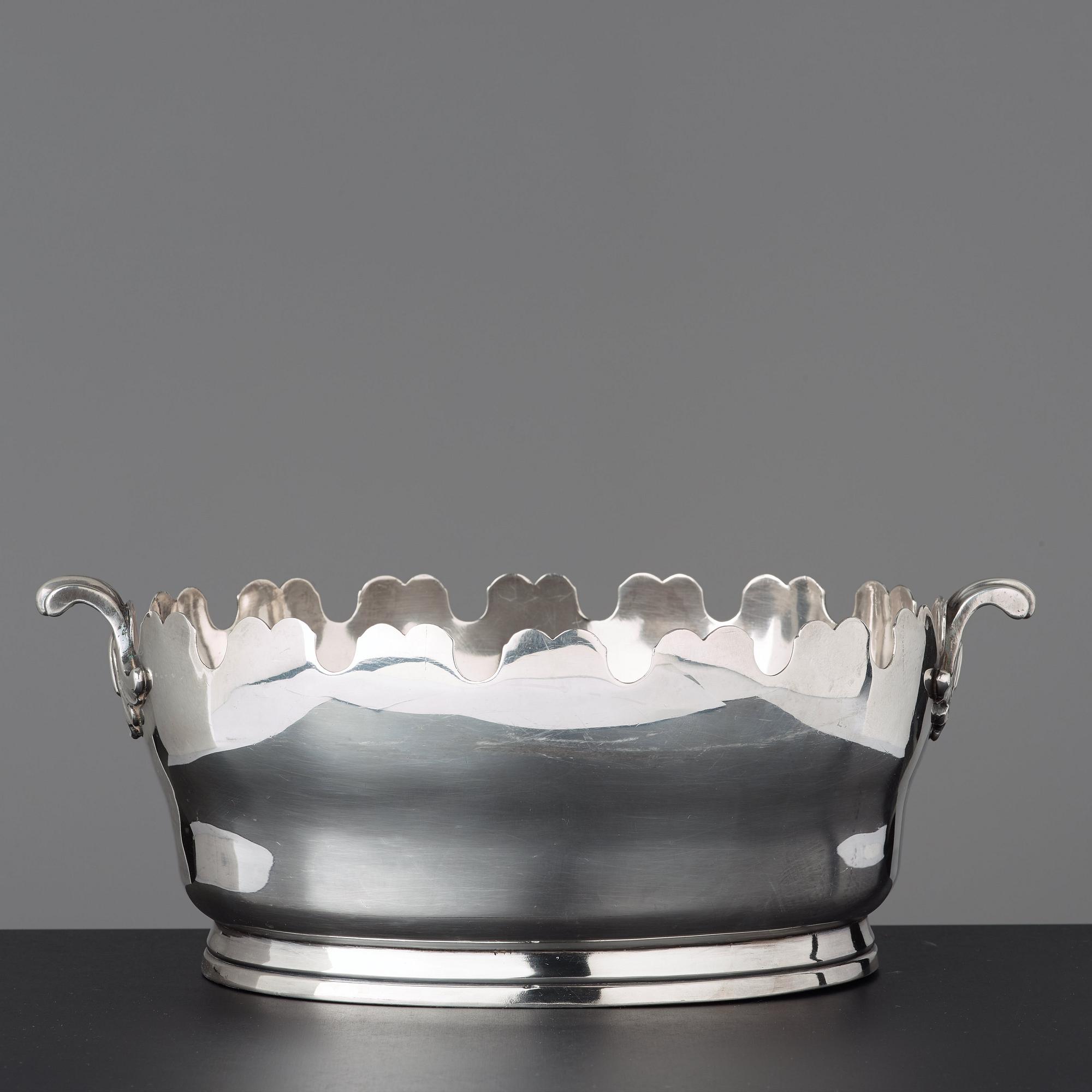 GLASSKÖLJARE, rokoko, 1700-talets andra hälft.