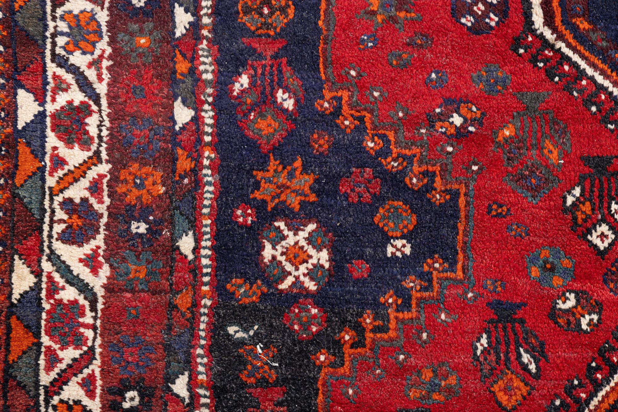 Carpet, Kashgai, approx. 250 x 180 cm.