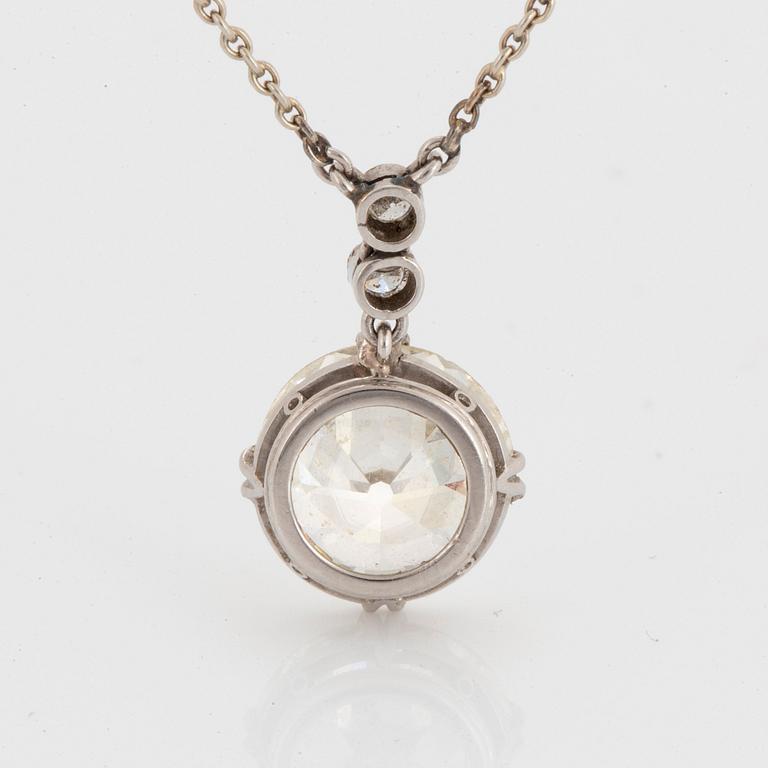 An old-cut diamond pendant.