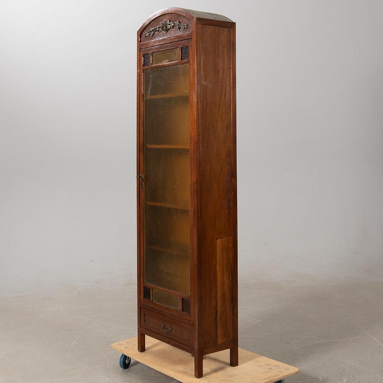 Display cabinet/Cabinet, first half of the 20th century.