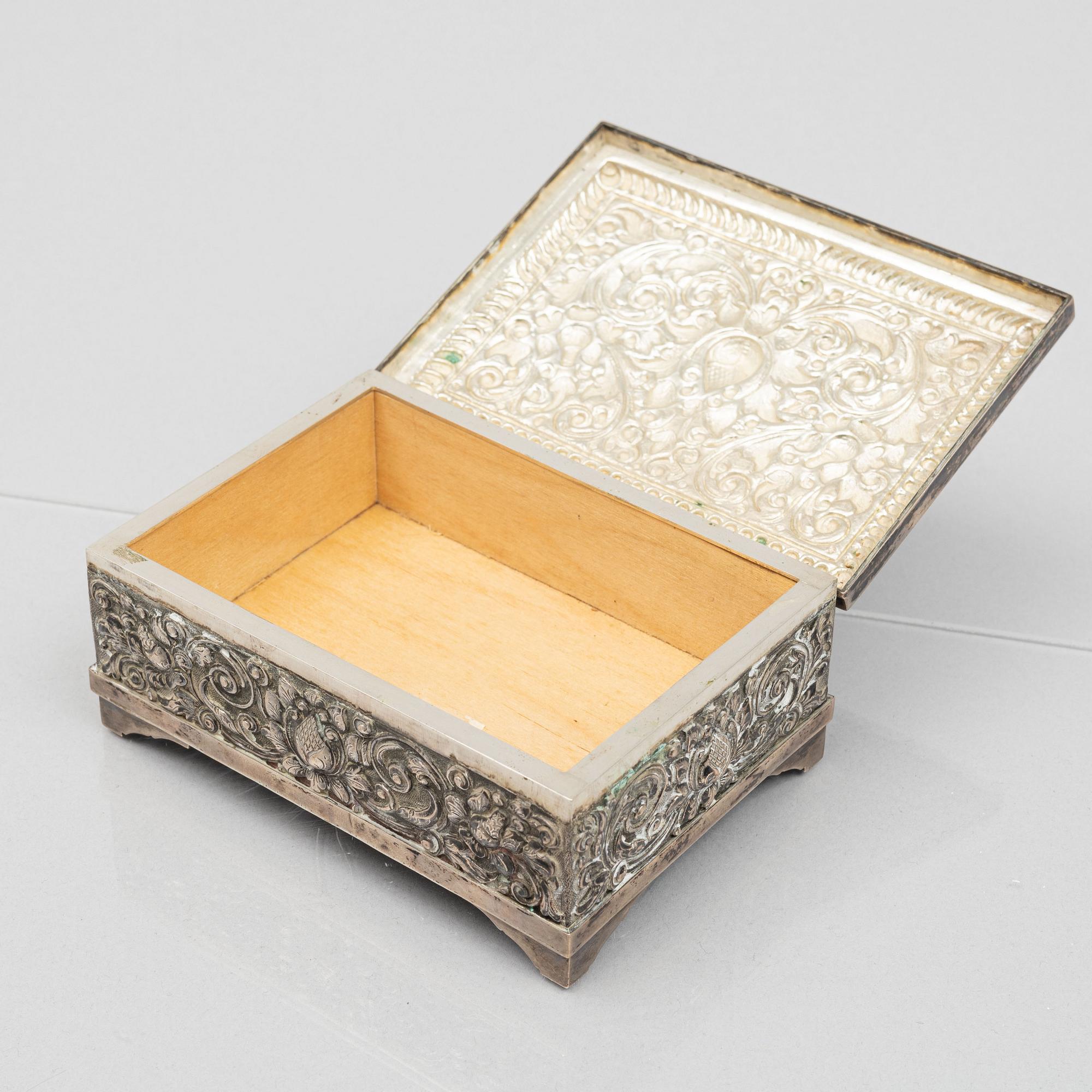 Cigarrask/skrin, silver, Yogya, Indonesien, 1900-tal.
