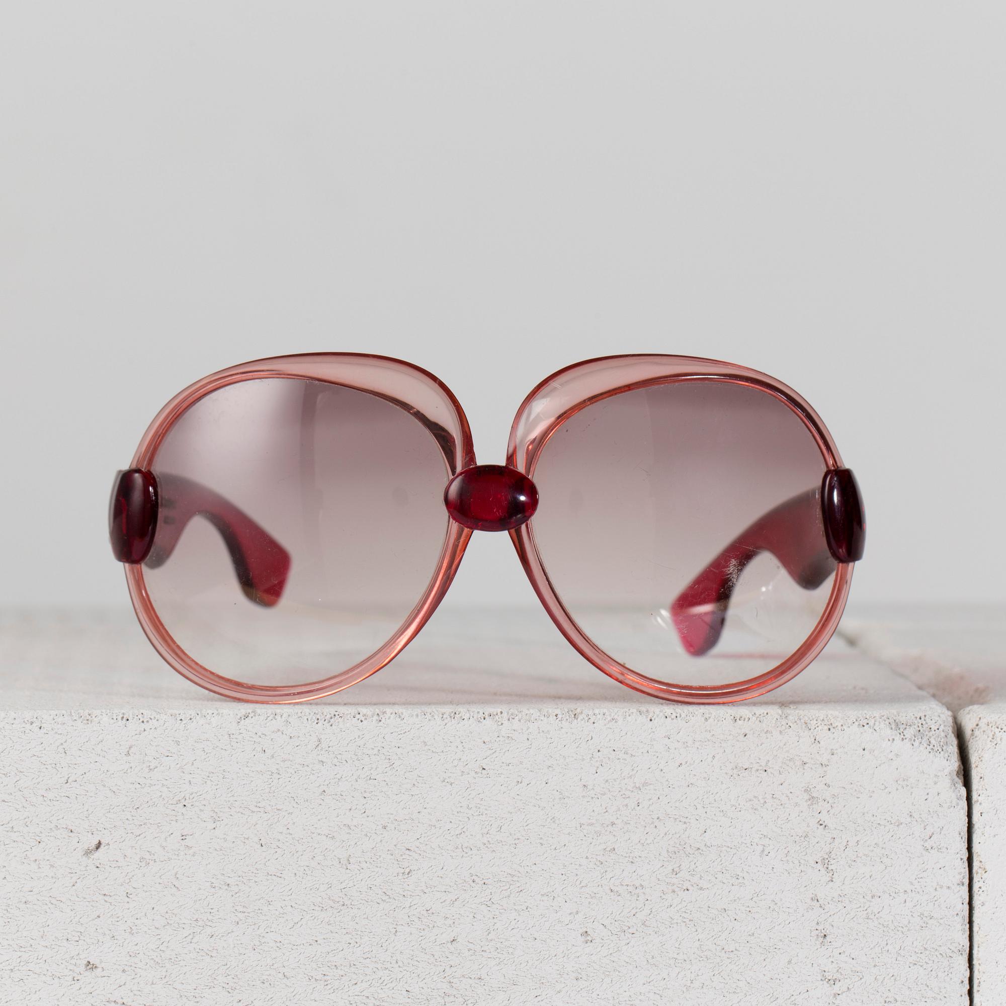 SOLGLASÖGON, Yves Saint Laurent, 1970-tal.