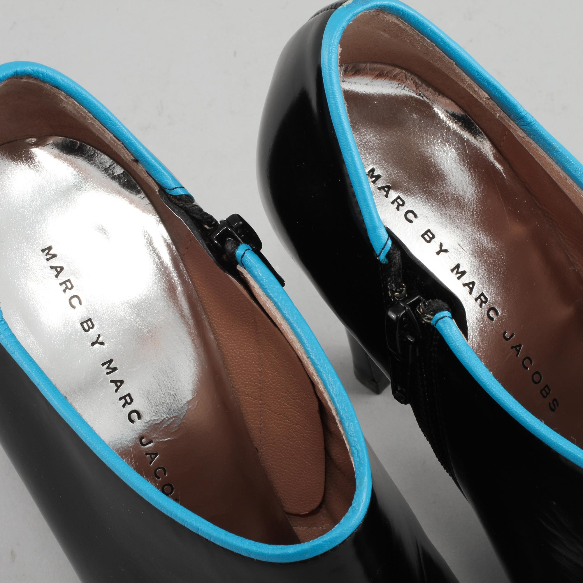 SKOLETTER, Marc by Marc Jacobs.