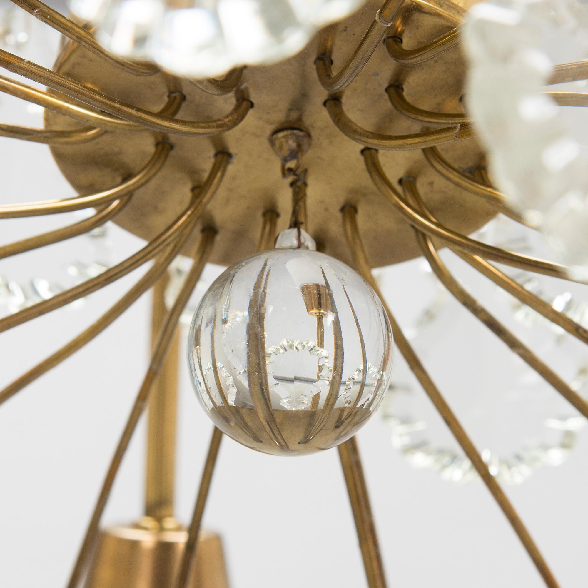 Maria Lindeman, A 1950s 'K 1 -15 /5' chandelier  for Idman.
