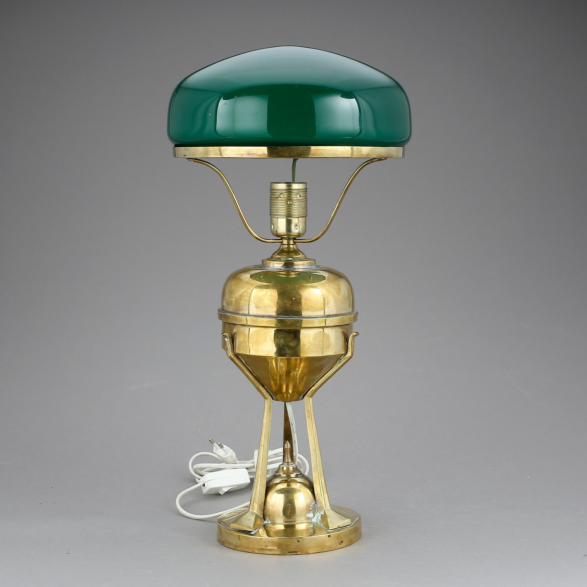 BORDSLAMPA, jugend, 1900-talets första decennium.