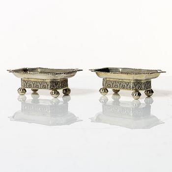 Saltkar, ett par, silver, empire, 1837.
