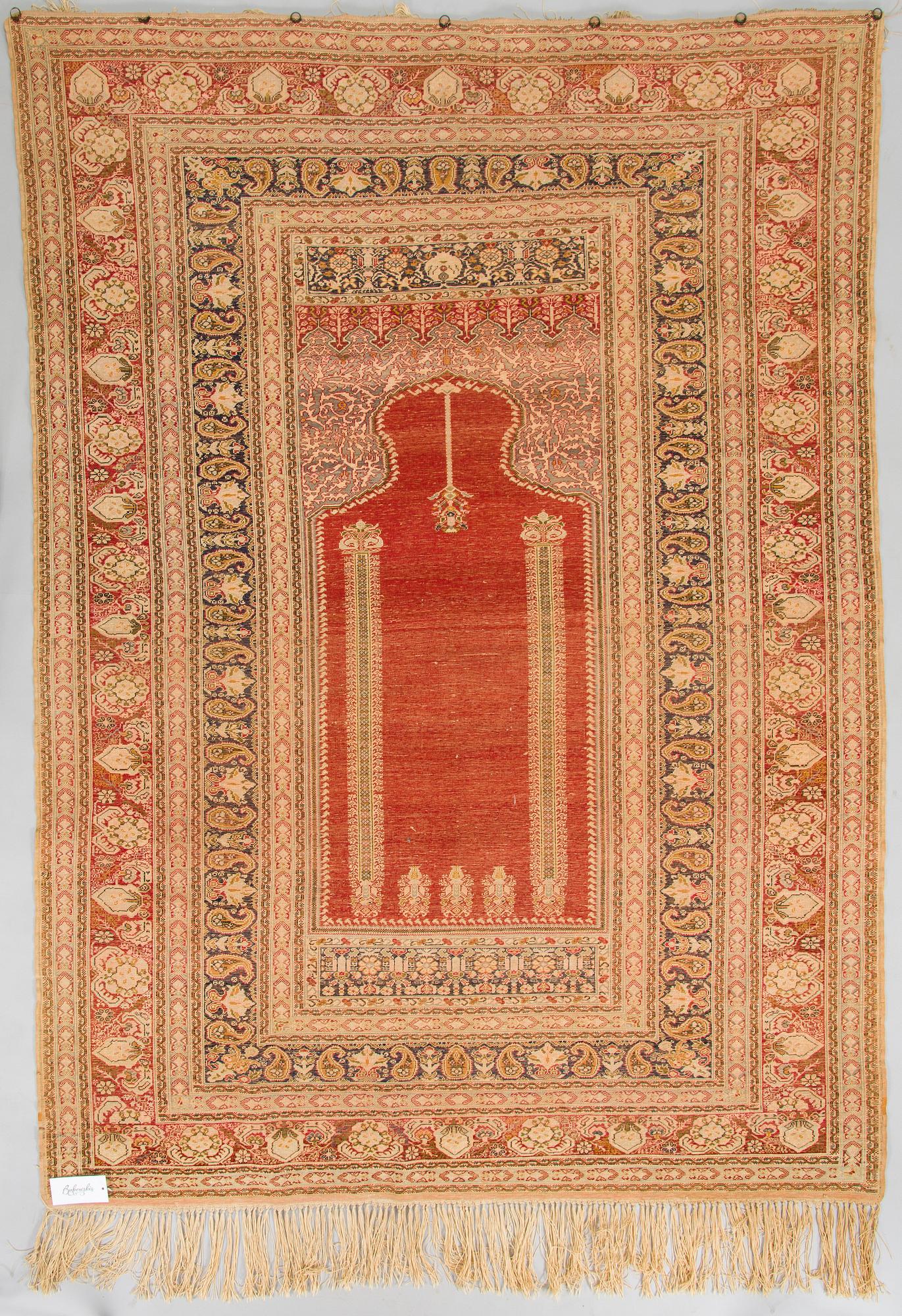 Prayer rug,  antique Gördes. C. 220 x 155 cm.