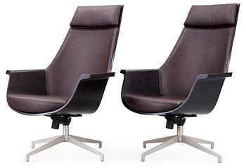 A pair of Jorge Pensi 'Bkai' brown lether and aluminium armchairs, by Nueva Linea, Spain.