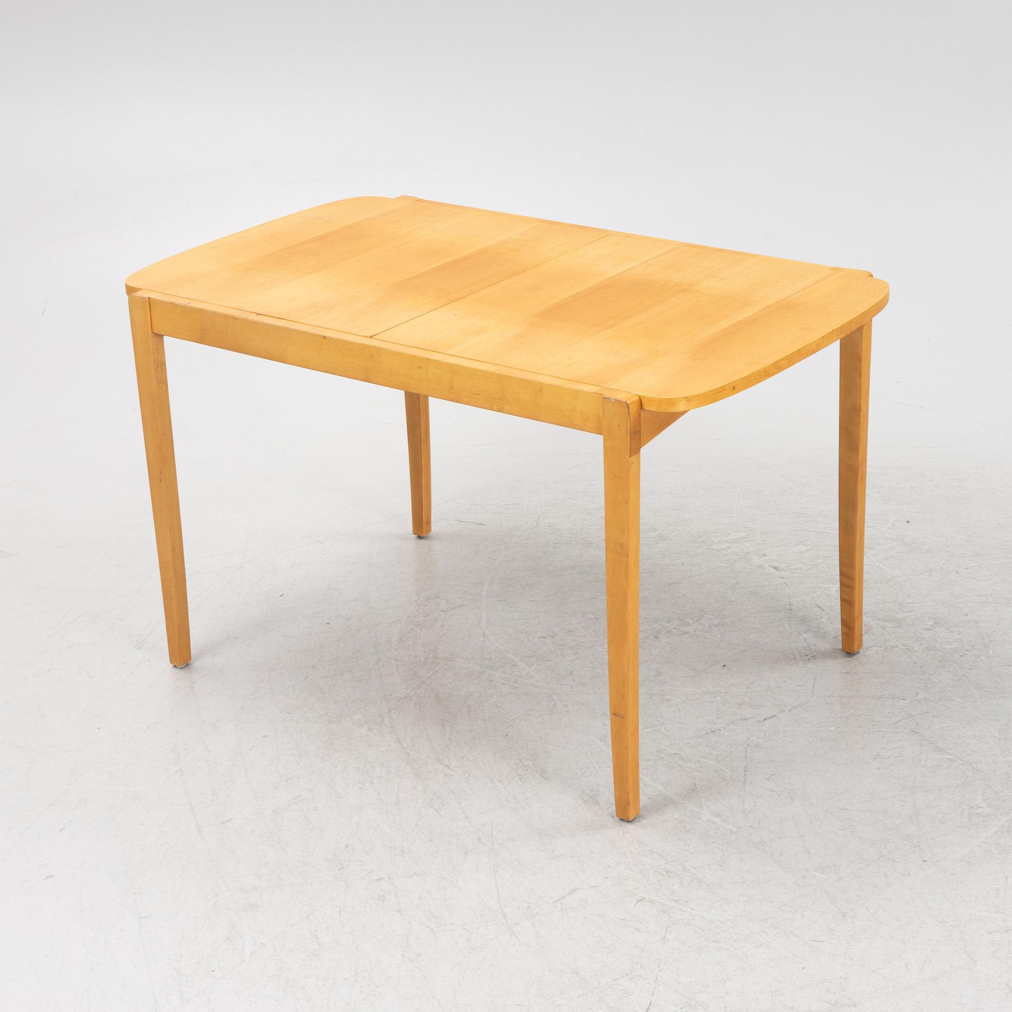 Elias Svedberg, a 'Triva' dining table, Nordiska Kompaniet, 1940.